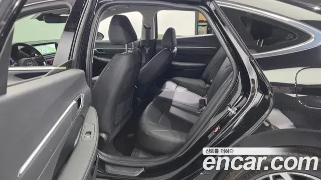 Hyundai Sonata 2022 — Фото 11/20