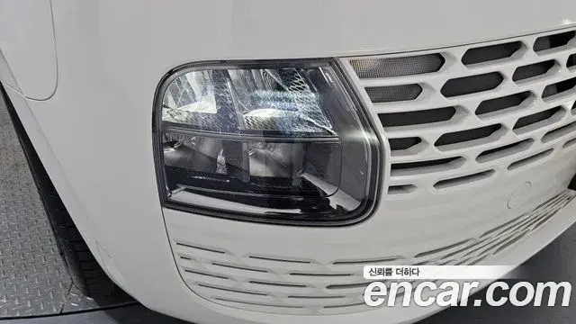 Hyundai Staria 2023 — ფოტო 26/31