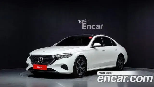 Mercedes-Benz E-Class 2025 — Фото 1/20