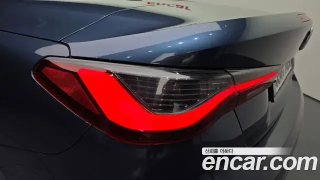 BMW 4 Series 2021 — ფოტო 18/30