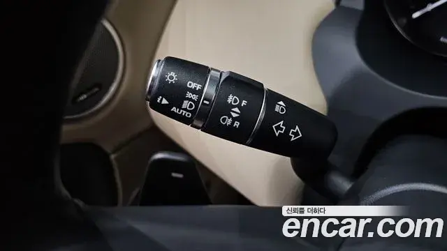 Land Rover Range Rover Evoque 2018 — Şəkil 25/30