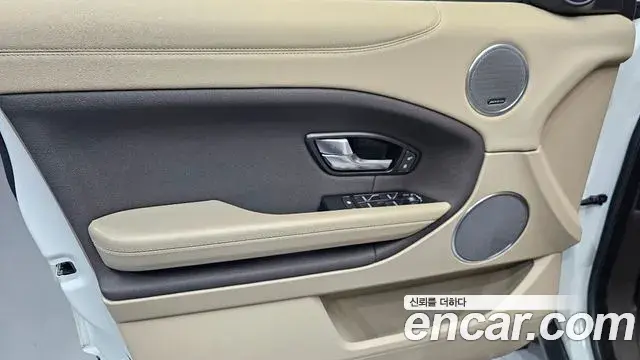 Land Rover Range Rover Evoque 2018 — Şəkil 24/30