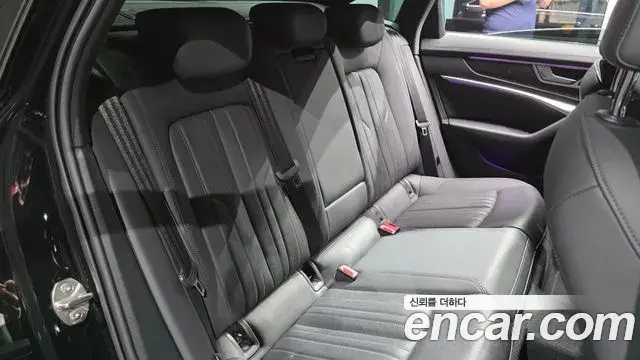 Audi A6 2020 — Фото 11/20