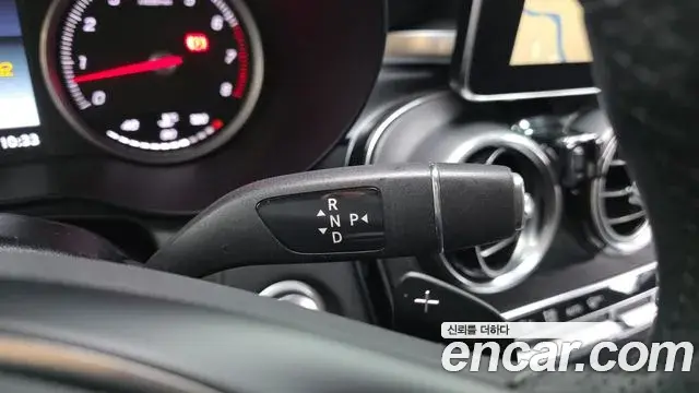 Mercedes-Benz GLC-Class 2019 — Photo 2/20