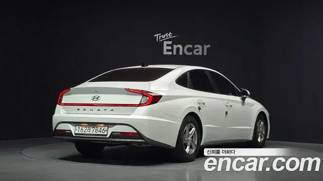 Hyundai Sonata Hybrid 2019 — ფოტო 15/20