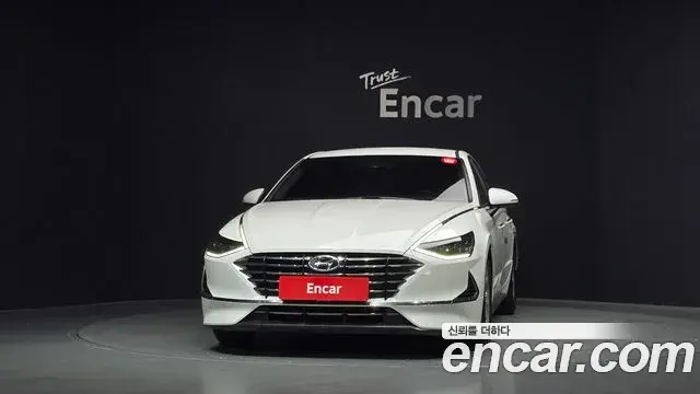 Hyundai Sonata Hybrid 2019 — ფოტო 14/20