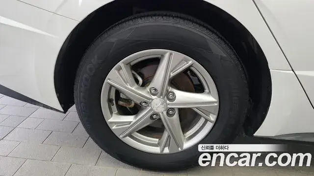 Hyundai Sonata Hybrid 2019 — ფოტო 3/20
