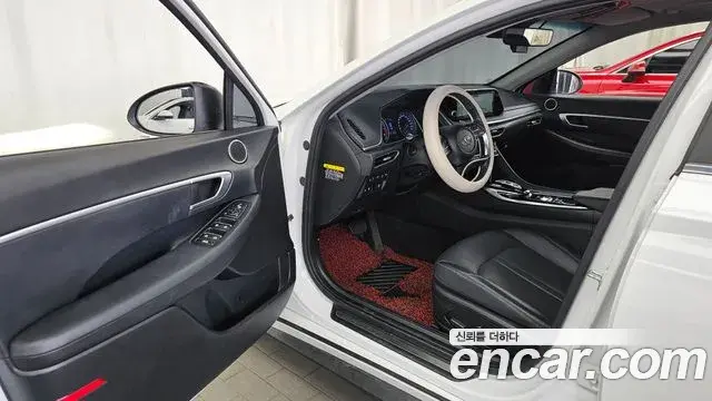 Hyundai Sonata Hybrid 2019 — ფოტო 16/20
