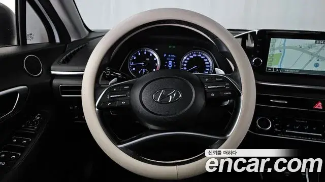 Hyundai Sonata Hybrid 2019 — ფოტო 13/20