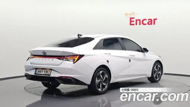 Hyundai The New Avante Hybrid 2020 — Photo 12/30
