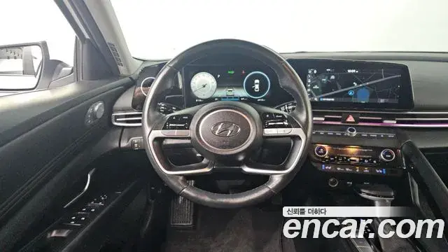 Hyundai The New Avante Hybrid 2020 — Photo 14/30