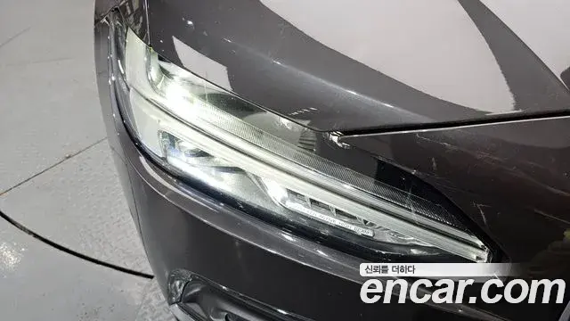 Volvo S90 2024 — Şəkil 25/35