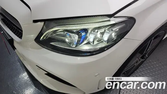 Mercedes-Benz C-Class 2021 — Photo 21/33