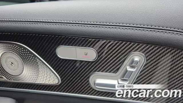 Mercedes-Benz GLE-Class 2022 — ფოტო 34/36