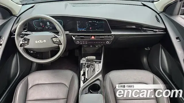 Kia Niro 2022 — Фото 7/20