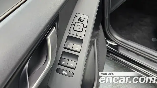 Kia Niro 2022 — Фото 17/20