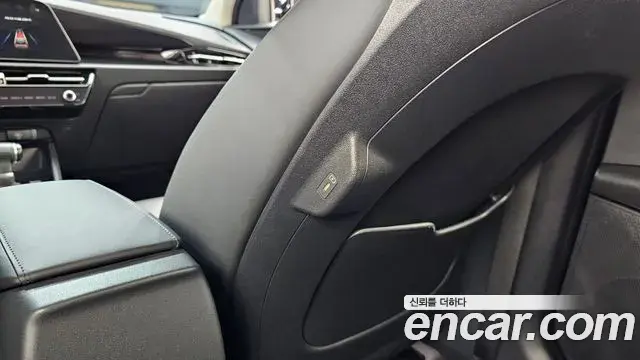 Kia Niro 2022 — Şəkil 22/30
