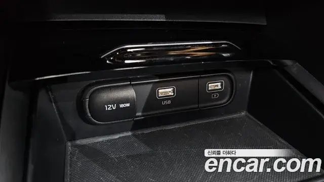 Kia K5 2021 — Photo 13/33