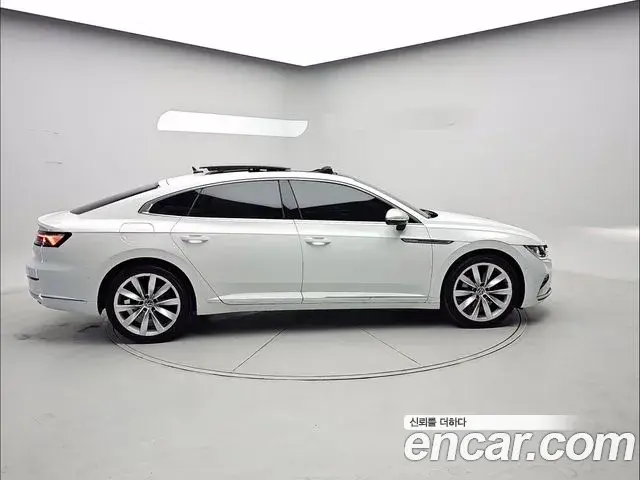 Volkswagen Arteon 2022 — ფოტო 13/20