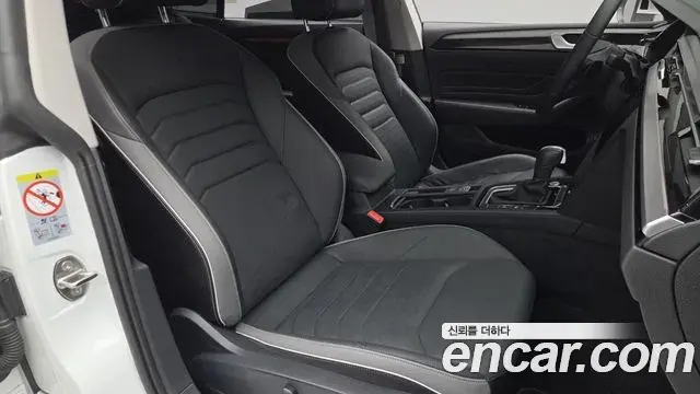 Volkswagen Arteon 2022 — ფოტო 18/20
