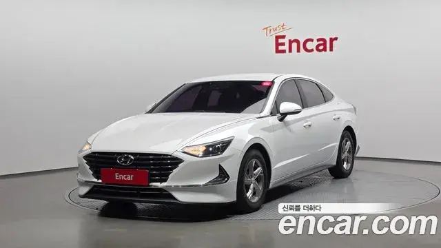 Hyundai Sonata 2019 — Фото 1/20