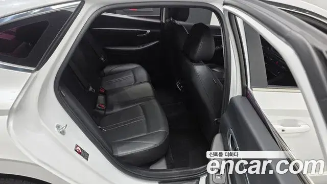 Hyundai Sonata 2019 — Фото 12/20