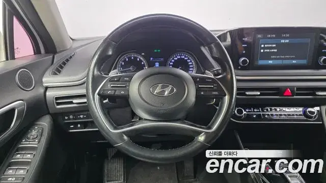 Hyundai Sonata 2019 — Фото 13/20
