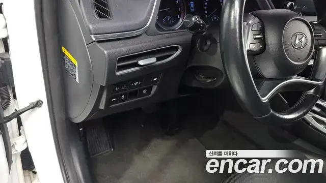 Hyundai Sonata 2019 — Фото 19/20