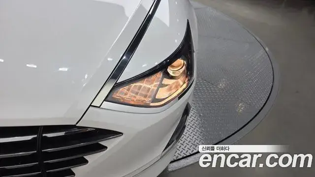 Hyundai Sonata Hybrid 2019 — ფოტო 16/36