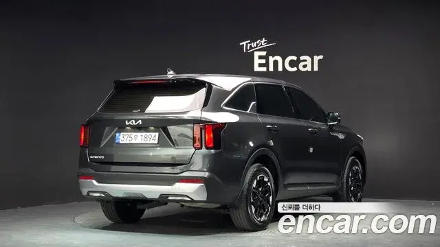 Kia Sorento 2023 — Фото 2/20