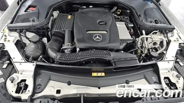 Mercedes-Benz E-Class 2020 — Şəkil 11/34