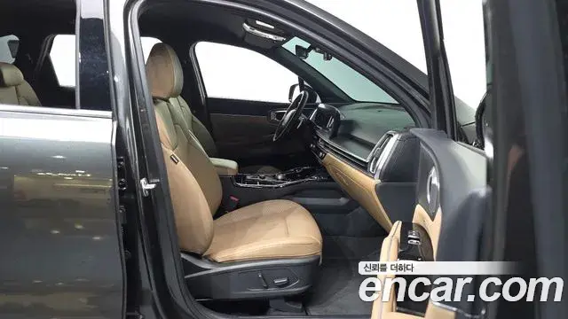 Kia Sorento 2023 — Фото 11/20