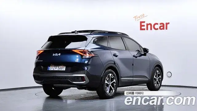 Kia Sportage 2024 — Фото 2/20