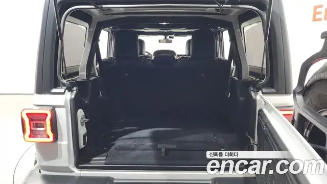 Jeep Wrangler 2018 — Photo 15/20