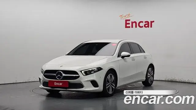 Mercedes-Benz A-Class 2022 — Фото 1/20