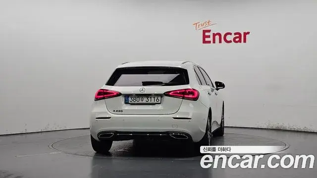 Mercedes-Benz A-Class 2022 — Фото 4/20