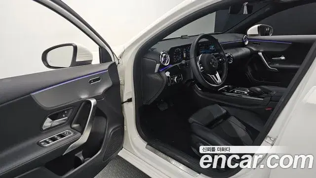 Mercedes-Benz A-Class 2022 — Фото 11/20
