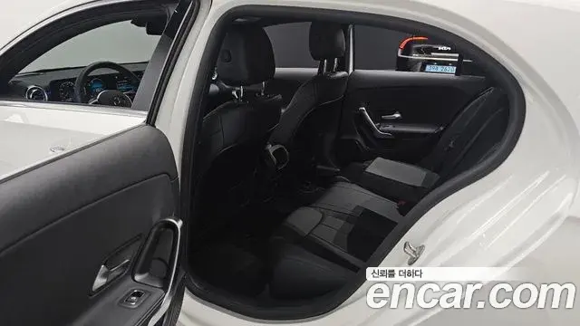 Mercedes-Benz A-Class 2022 — Фото 12/20
