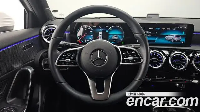 Mercedes-Benz A-Class 2022 — Фото 13/20