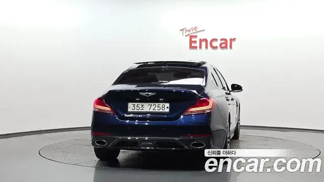 Genesis G70 2019 — Photo 35/37