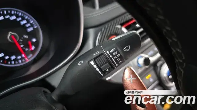 Genesis G70 2019 — Photo 2/37