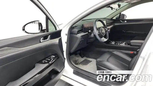Kia K5 2024 — Photo 16/34