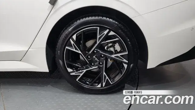 Kia K5 2024 — Photo 15/34