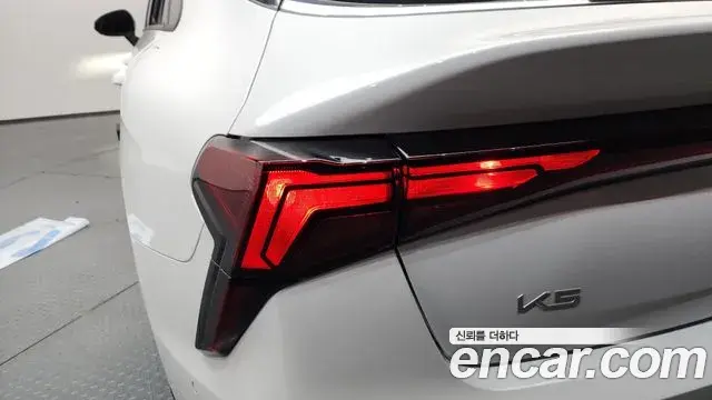 Kia K5 2024 — Photo 10/34