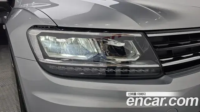 Volkswagen Tiguan 2019 — Photo 11/35