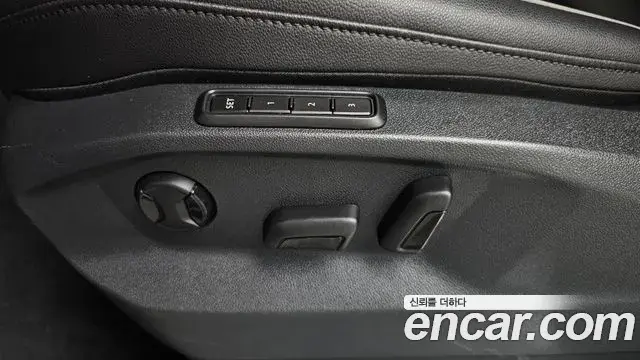 Volkswagen Tiguan 2019 — Photo 17/35