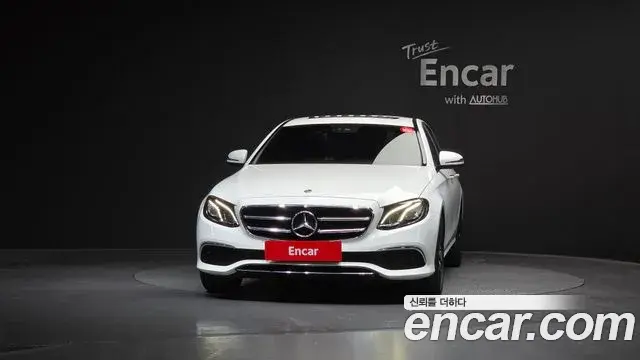 Mercedes-Benz E-Class 2020 — Şəkil 18/20