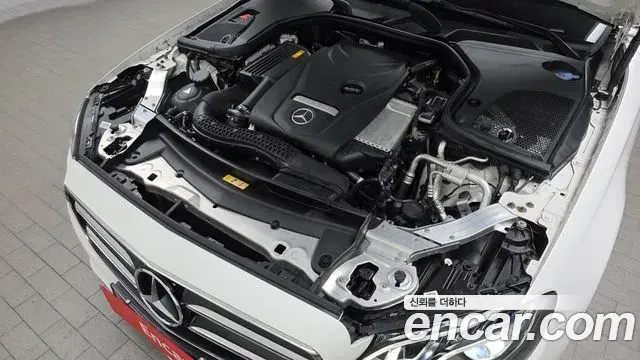 Mercedes-Benz E-Class 2020 — Şəkil 20/20