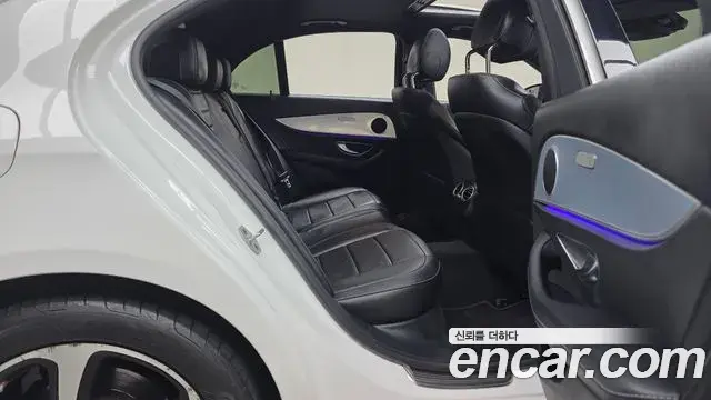 Mercedes-Benz E-Class 2020 — Şəkil 12/20