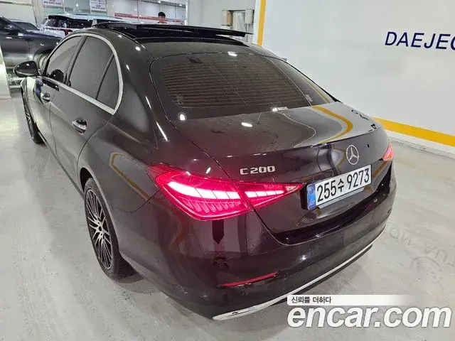 Mercedes-Benz C-Class 2024 — Photo 5/17